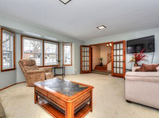 4251 N 92nd St, Wauwatosa, WI 53222