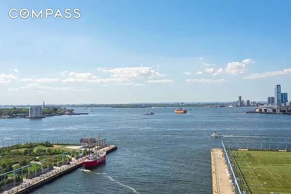 Rented by Compass | media 24