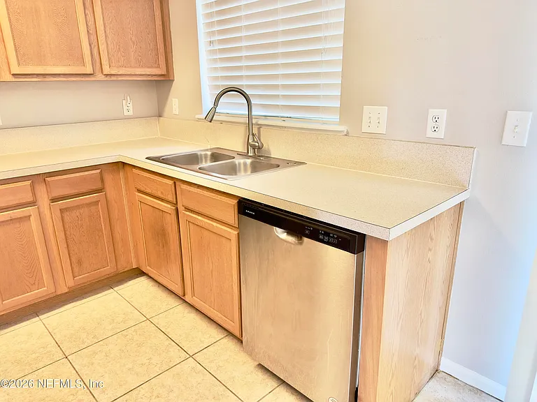 137 Monte Carlo Ct — Photo 9