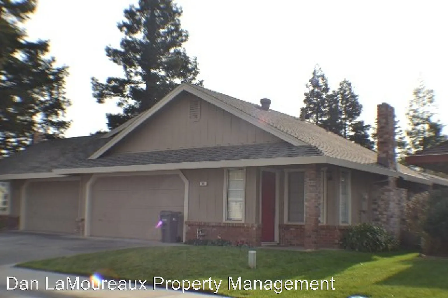 905 Notre Dame Dr photo 1