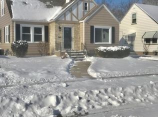 3618 21st Ave, Kenosha, WI 53140