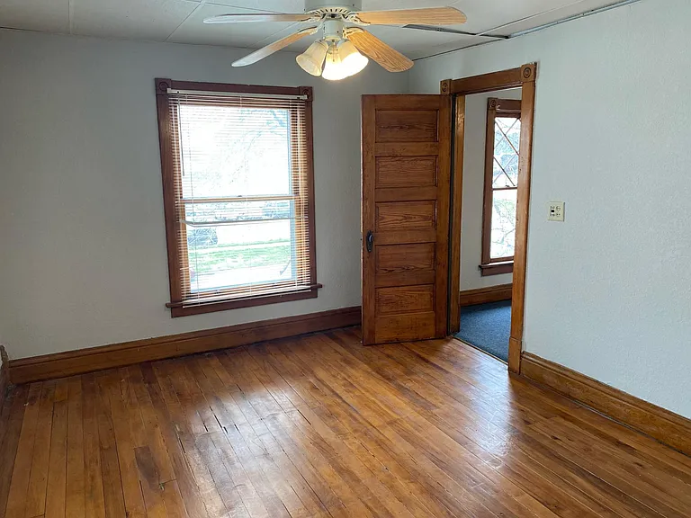 1010 Mechanic St — Photo 11