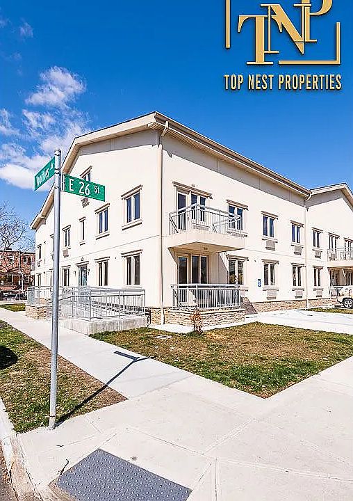 1st image of 2517 Voorhies Ave #1E