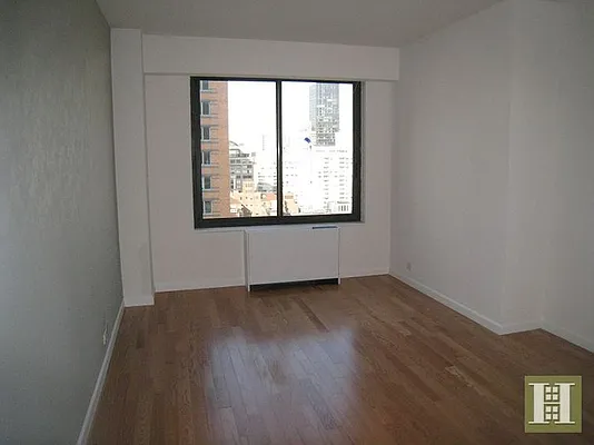 Rented by Halstead Real Estate | media 5