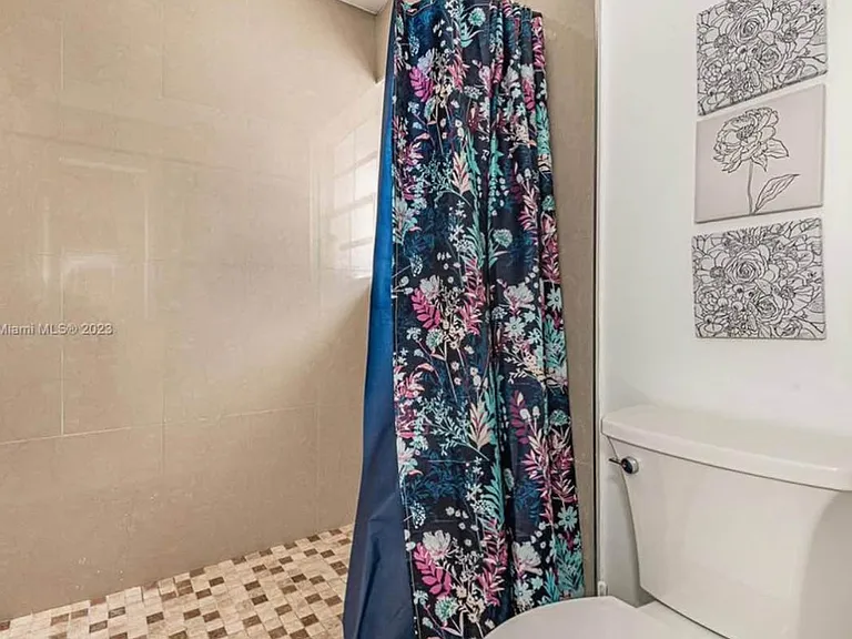 15565 SW 63rd Ter — Photo 12