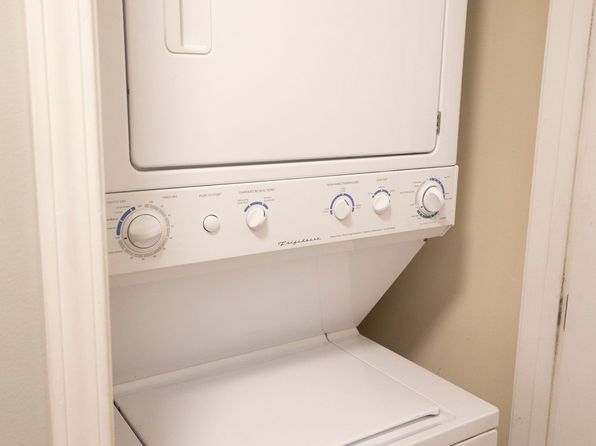 1555 W King St #BA377E883