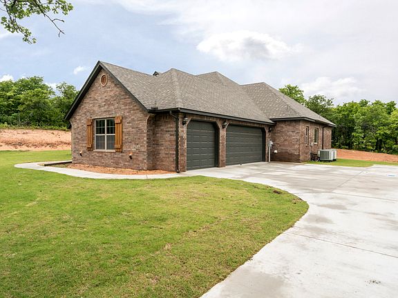 2nd image of 12855 Arbor Meadows Ln
