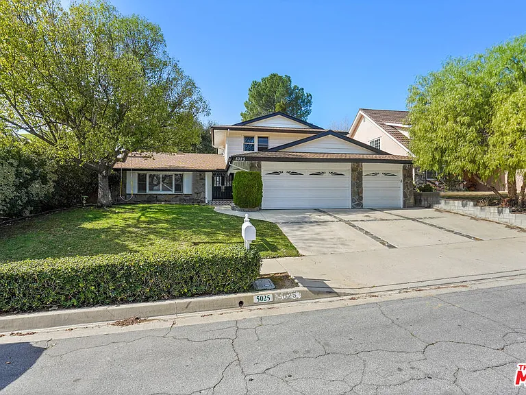 5025 Dantes View Dr — Photo 27