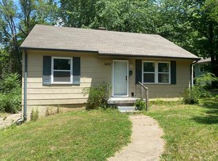 1452 E 67th St, Kansas City, MO 64131
