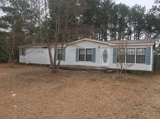 240 Countryside Dr, Aberdeen, NC 28315