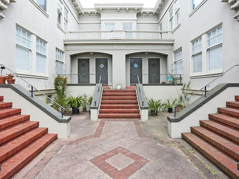312 20th Ave — Photo 18