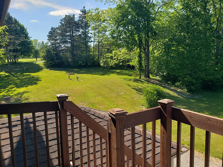 305 Judd Rd — Photo 11