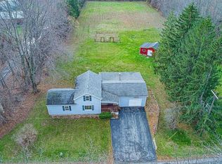 7382 Hoffman Rd, Appleton, NY 14008
