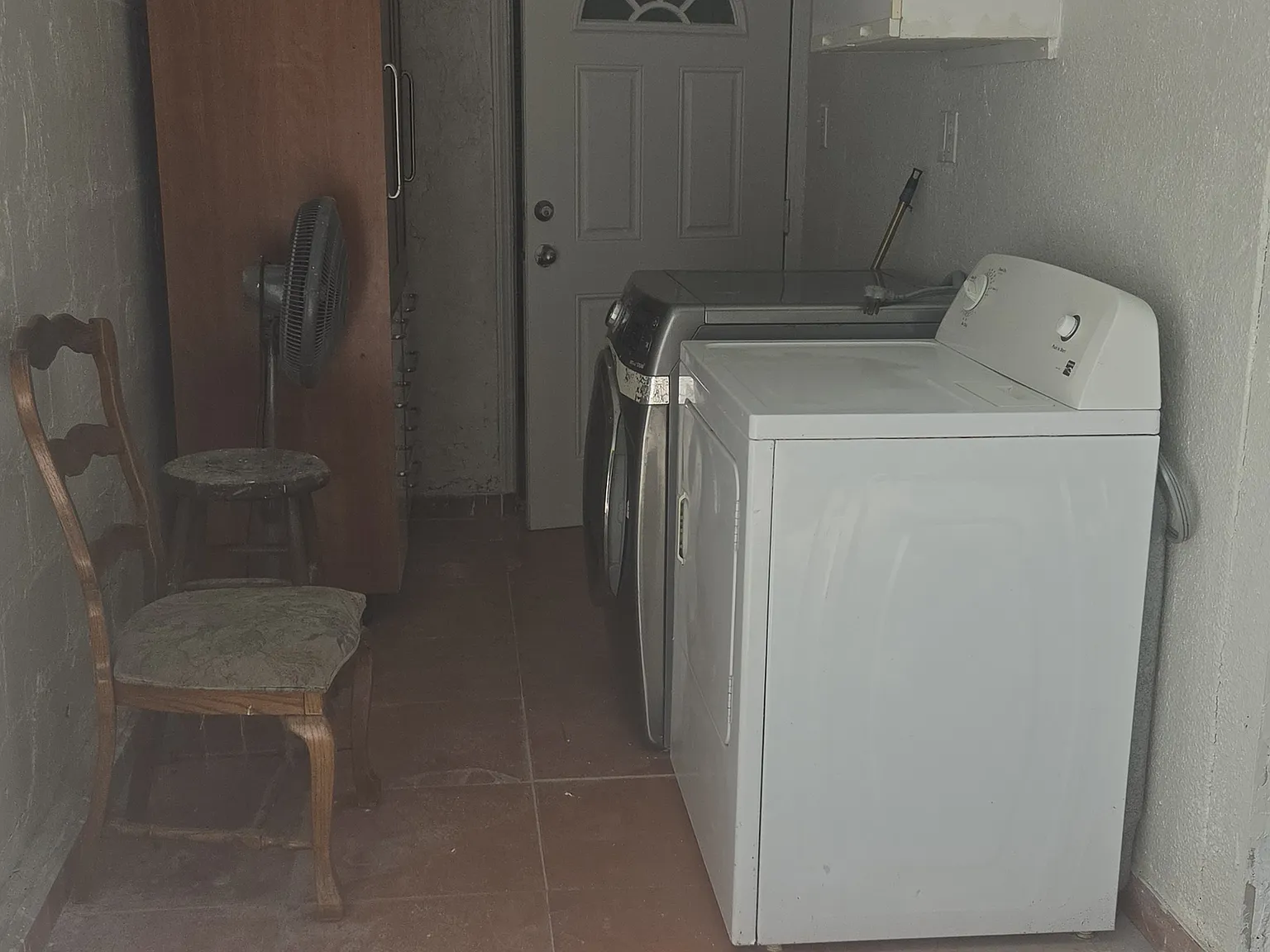 2 bed, 650 sqft, $2,100 — Photo 4