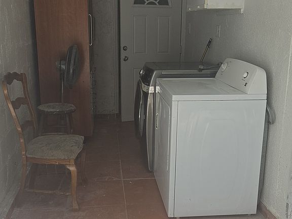 4th image of 1717 SW 9th St