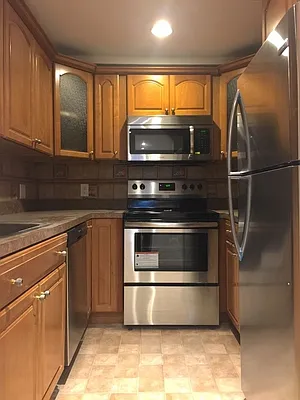 Rented by Landmark Property Holdings LLC | media 11