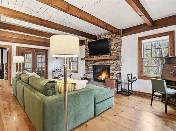 110 Sleeping Fawn Knl, Jasper, GA 30143