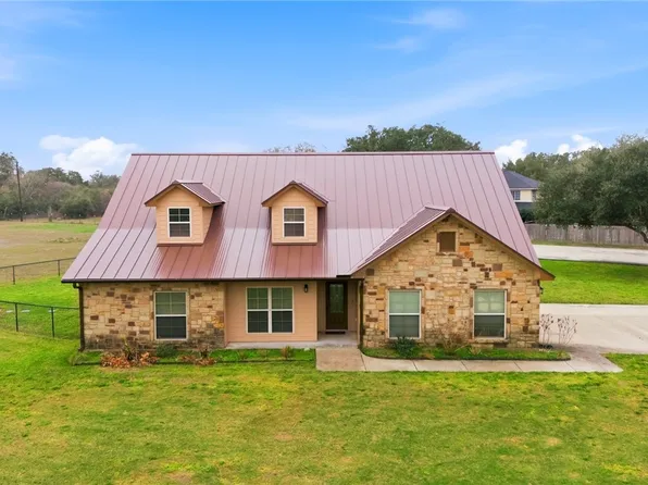108 Lakeway Ct, Victoria, TX 77905