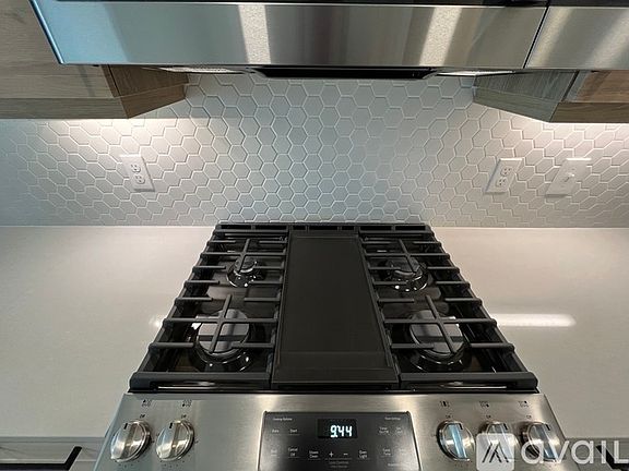 2nd image of 2430 N Marion St #1-409