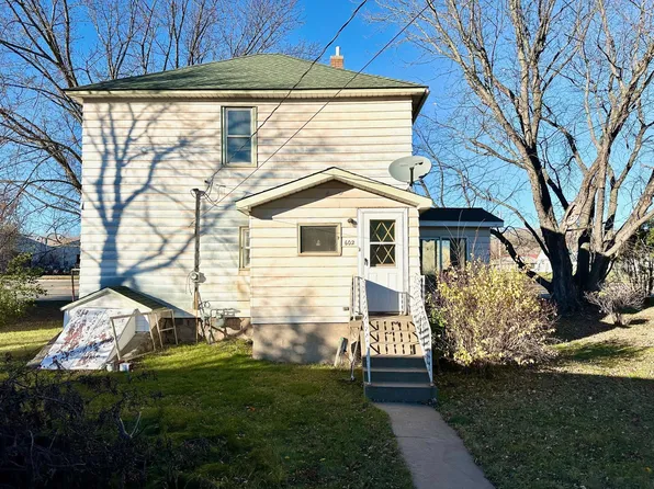 602 Corey Ave, Coleraine, MN 55722