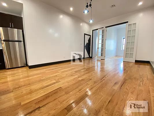 1st image of 376 Lewis Ave APT 3R
