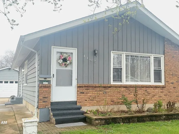 1105 Assell Ave, Aurora, IL 60505