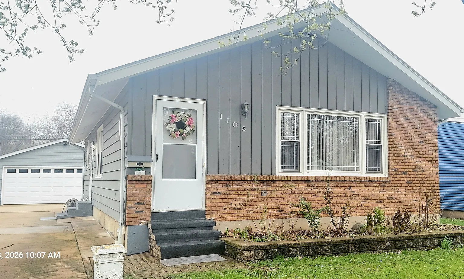 1105 Assell Ave photo 1