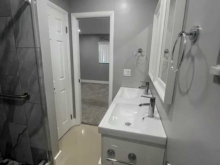 2396 SW 13th Ave — Photo 33