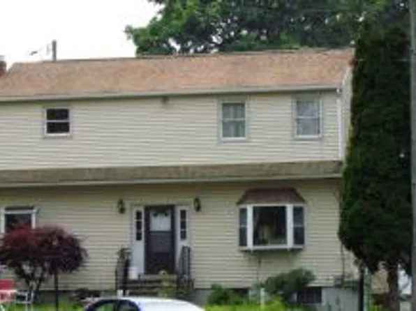 43 Wilson Ave, Dedham, MA 02026