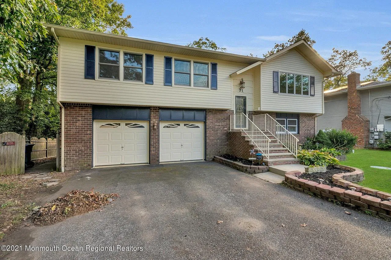 4 bed, 1814 sqft, $3,600 — Photo 1