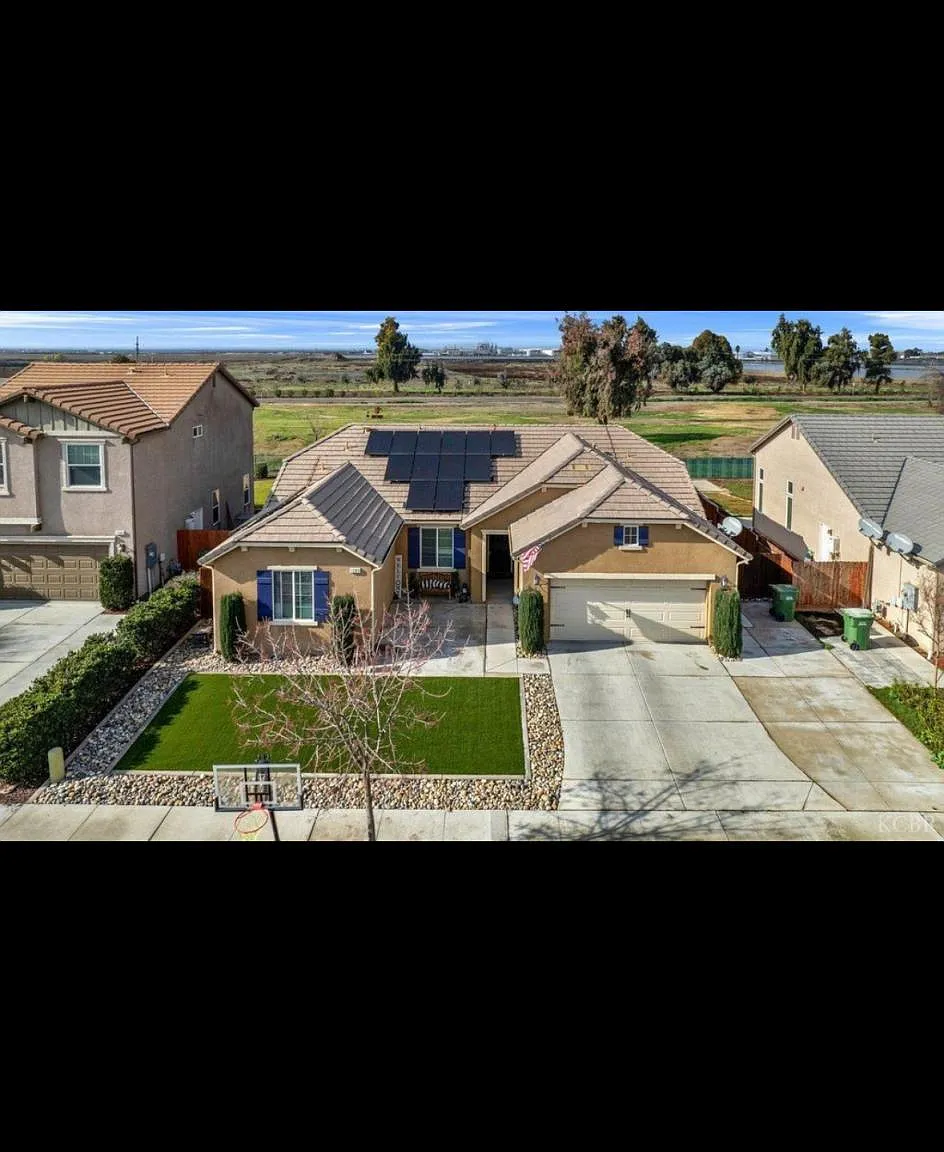 4 bed, 1714 sqft, $2,800 — Photo 1