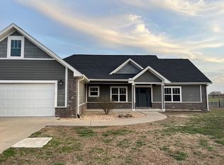 18147 Ridge Rd, Gravette, AR 72736