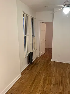 Rented by Nikia Vankeuren, LREB | media 3