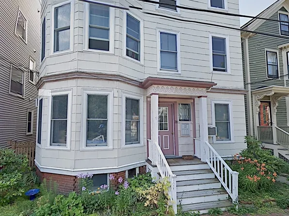 20 Crescent St #2, Cambridge, MA 02138