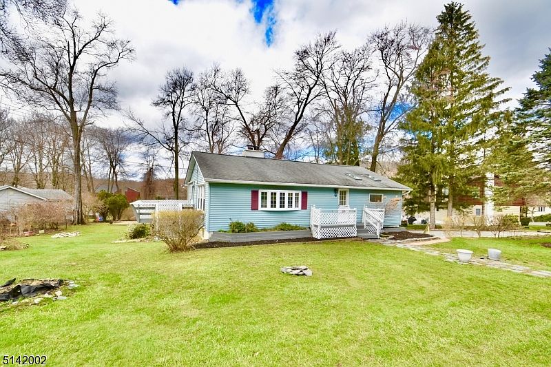 6 Cottonwood Ct, Stockholm, NJ 07460 Zillow