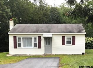 6 Ingersoll Rd, Saratoga Springs, NY 12866