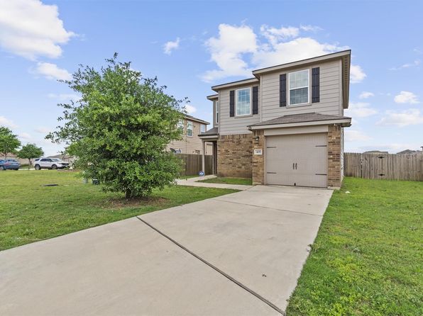 405 Yearwood Ln #21C, Jarrell, TX 76537
