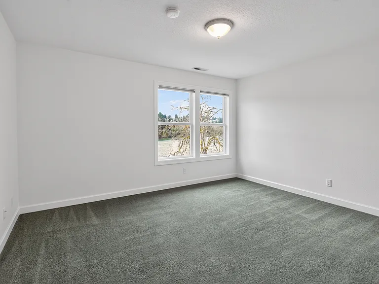 1645 SE Oak Shore Ln #1 — Photo 33