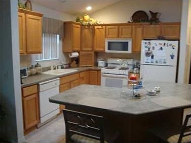 5th image of 17375 SE 70th Royal Pine Ct