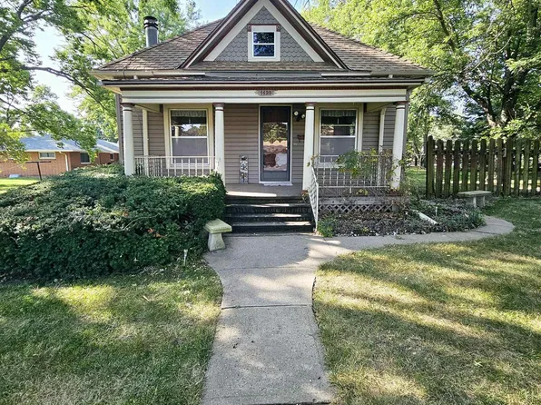 1429 H St, Geneva, NE 68361