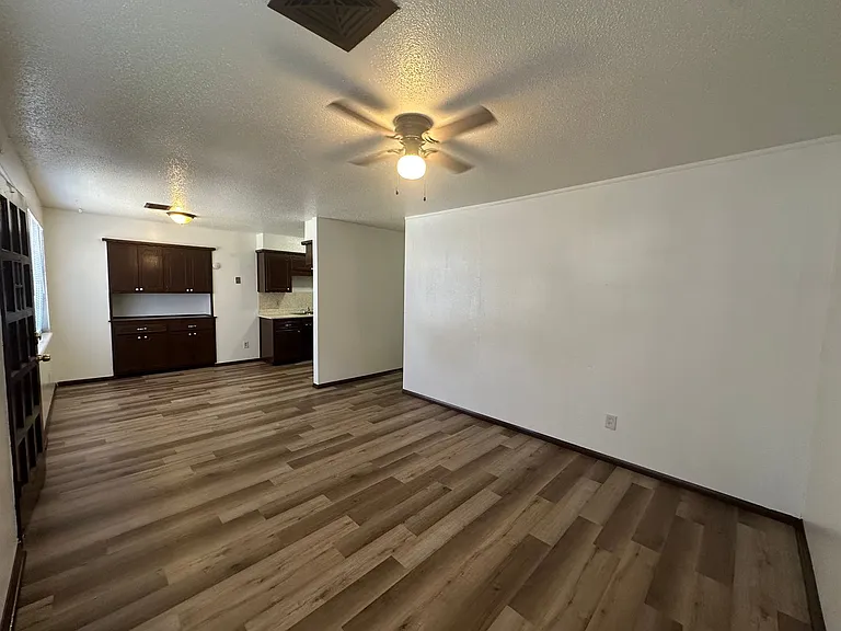 321 W Michael Dr — Photo 10