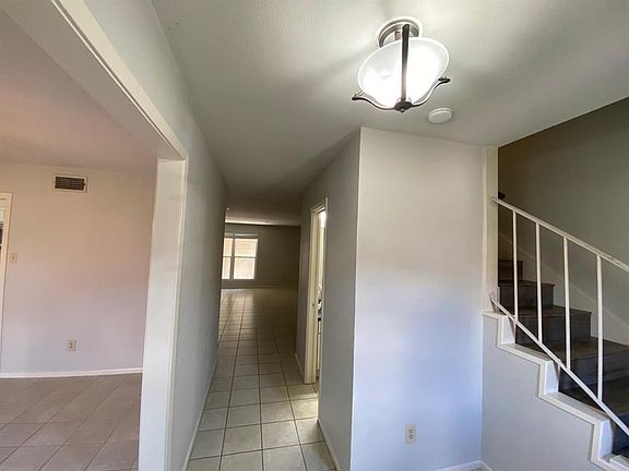 5th image of 1528 Marshall Woods Dr