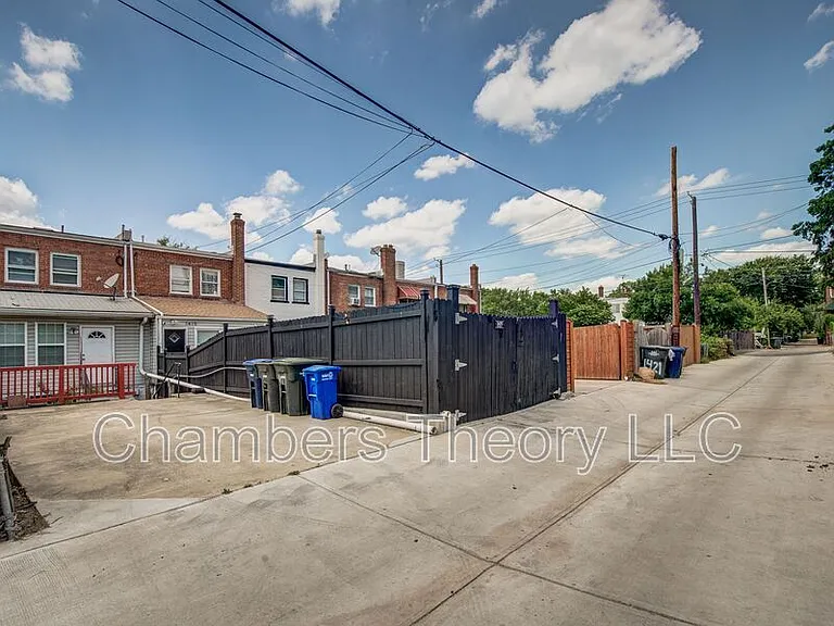 1417 Downing St NE — Photo 52