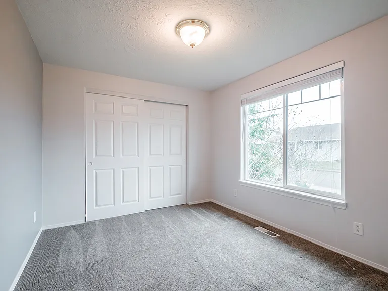 Bedroom 1 (Front of House)