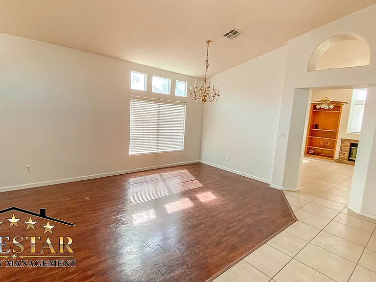 8501 Tamworth St — Photo 13