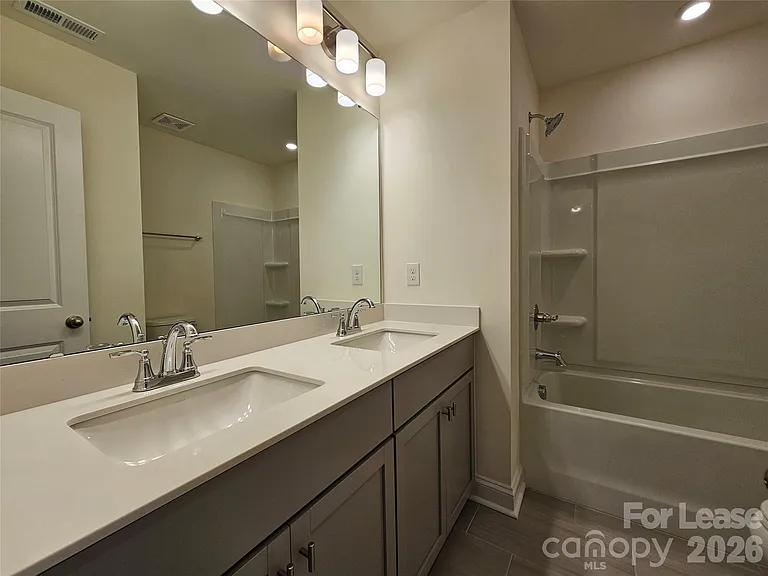 1027 S Point Rd — Photo 10