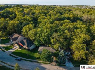 4407 Amos Gates Dr, Bellevue, NE 68123