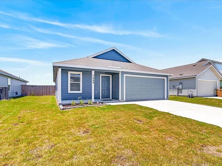 7909 Hathor Dr — Photo 3
