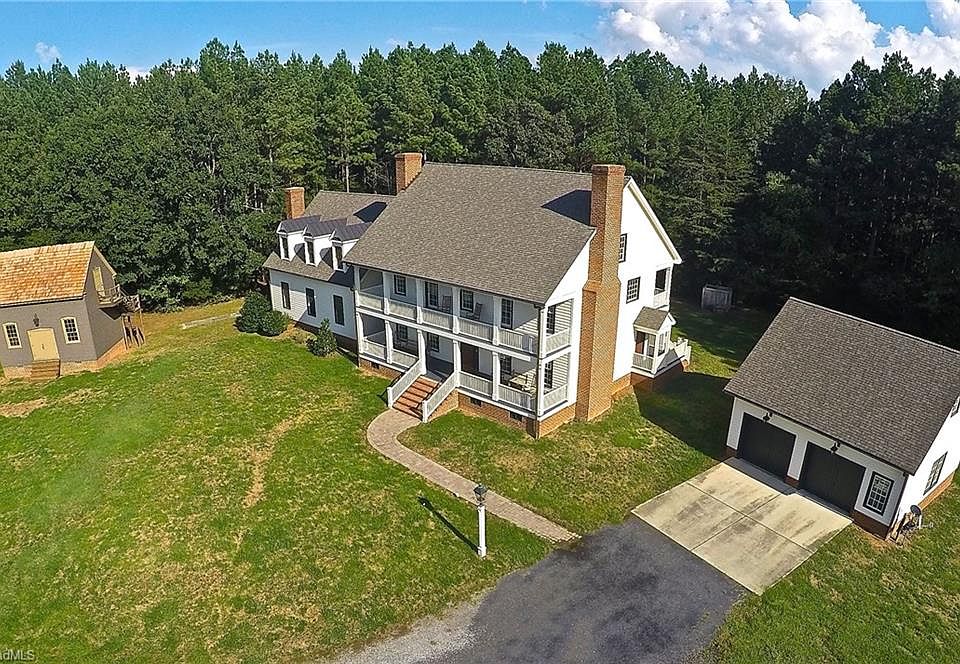 1st image of 138 Hunt Ln