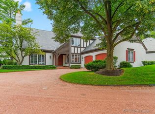 606 Burr Ridge Club Dr, Burr Ridge, IL 60527